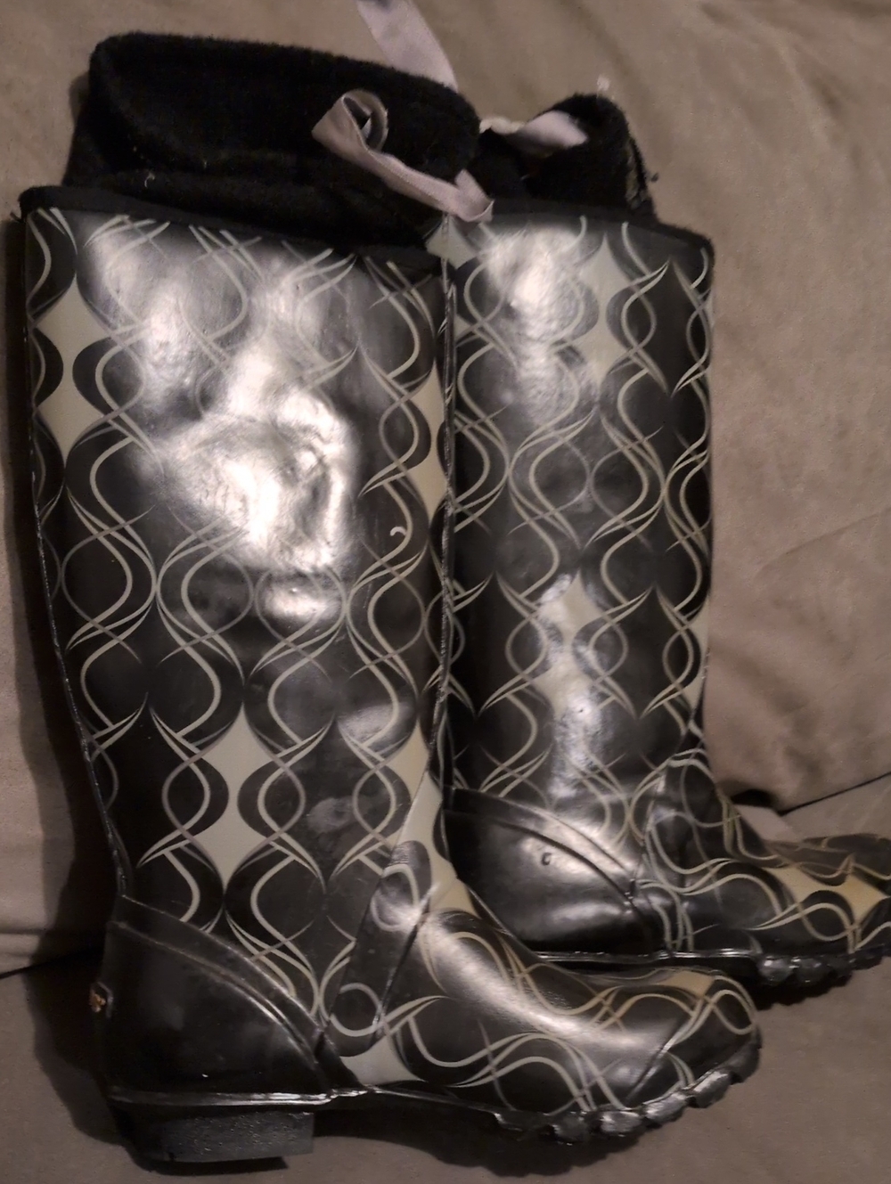 Bogs Black and Cream Patterned Women's Rain Boots